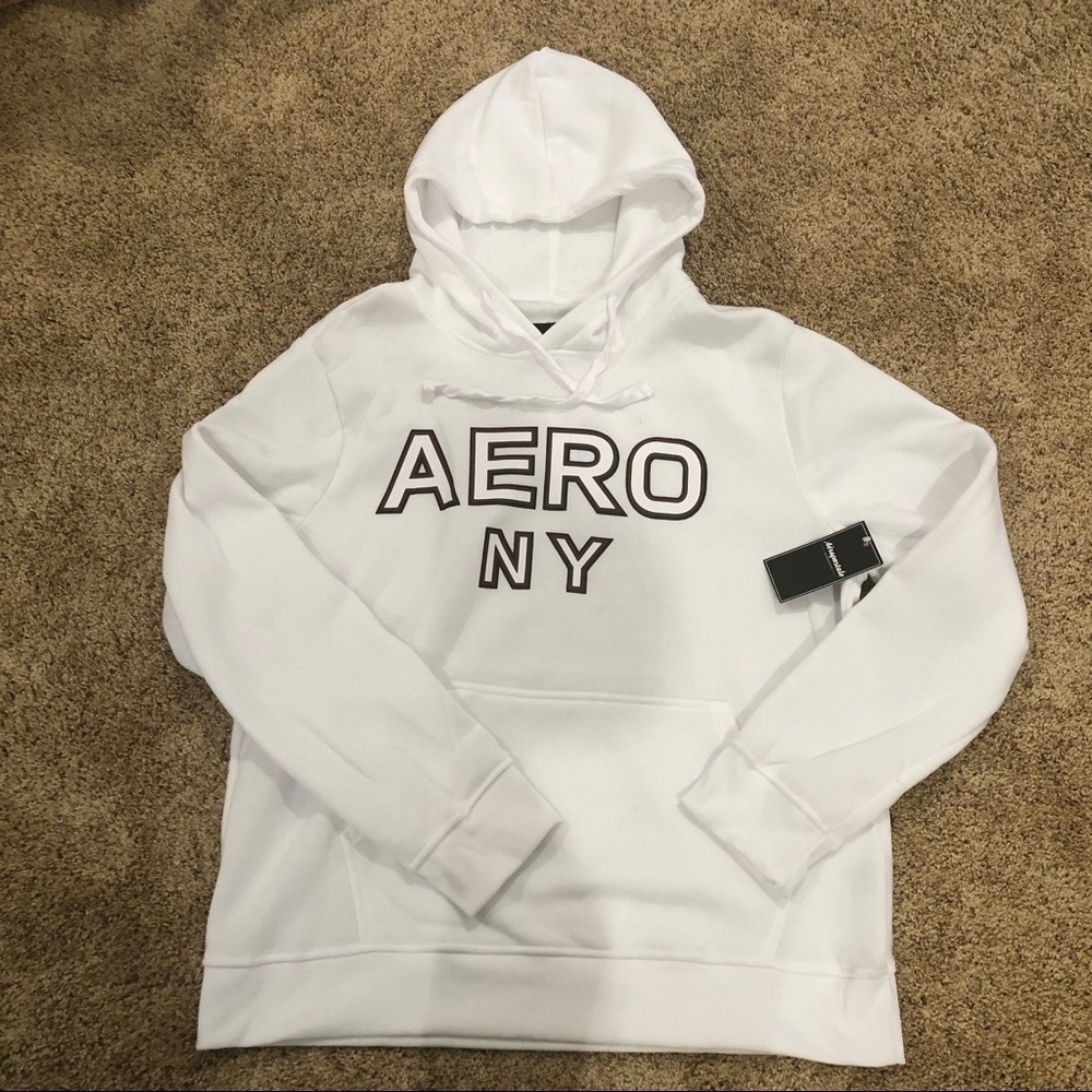 NEW/AEROPOSTAL/ NWT/ WHITE/ AERO NY/ Mens / or woman size 2X/ sweatshirt